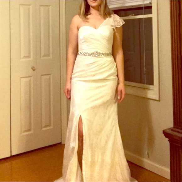 One Shoulder Designer Wedding Dress with Slit - Picture 3 of 6